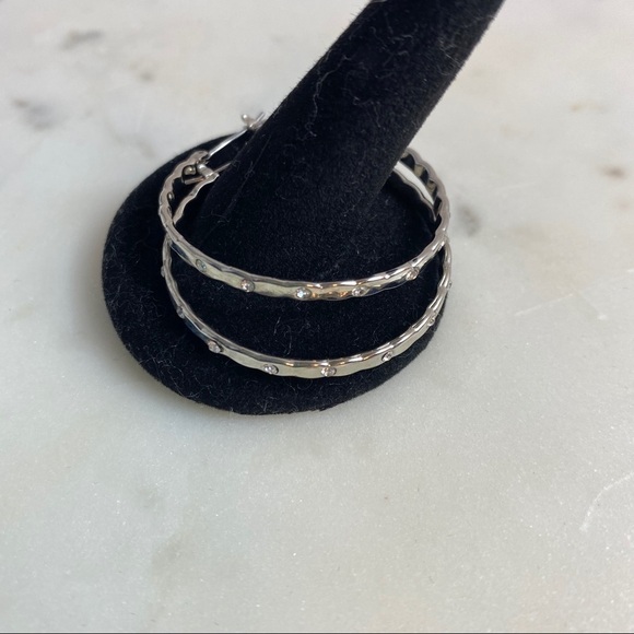 Guess hoops silver metal earrings, new - Picture 2 of 6